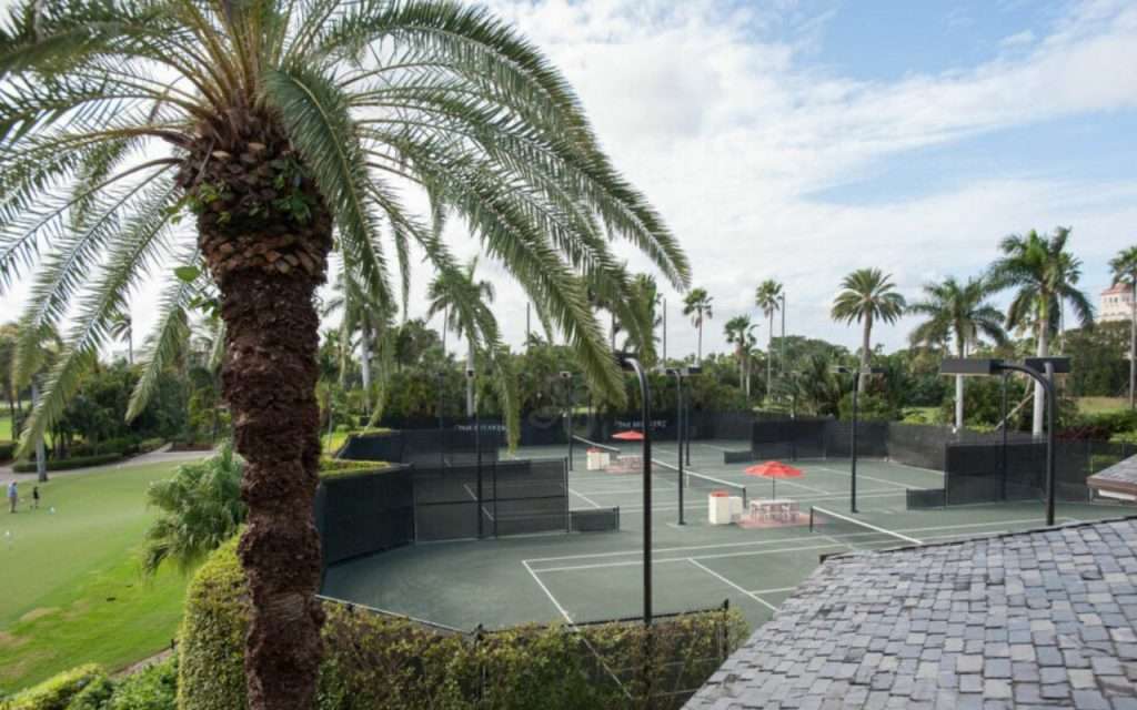 saddlebrook resort tennis court
